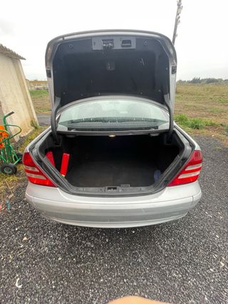 Mercedes-Benz C200 2004