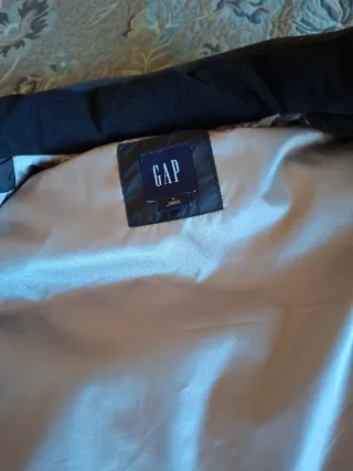 Chaleco GAP plumón grueso negro