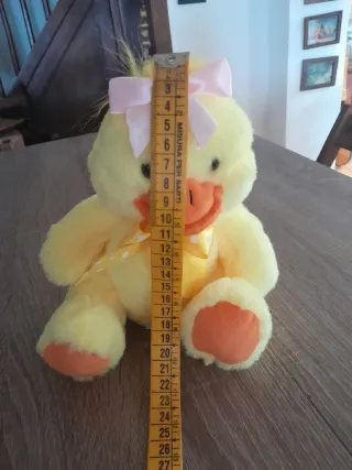 Peluche pulcino con fiocco rosa