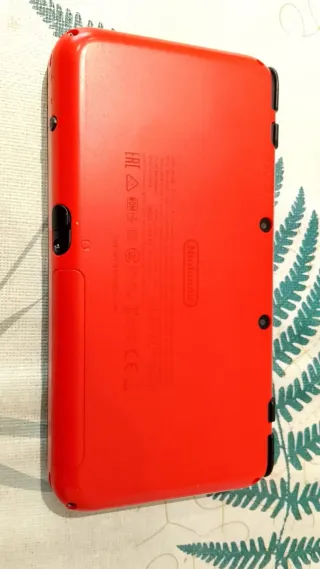 Nintendo 2DS XL Edizione Pokeball