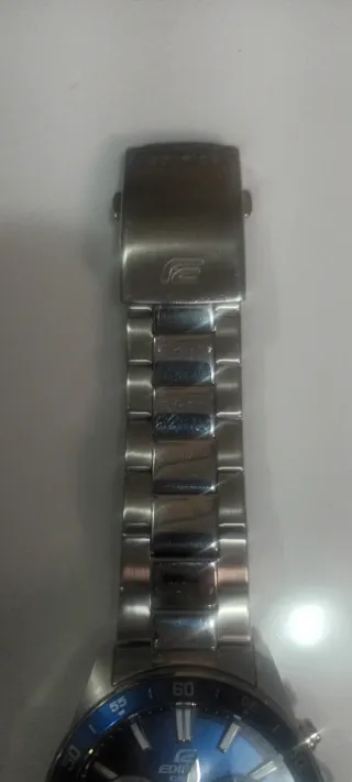 Reloj Casio Edifice Cronógrafo Azul y Plateado