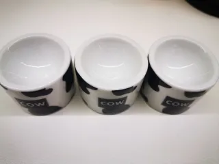 Tazas para huevos estilo vaca