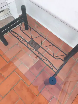 Mesa de centro cristal y metal negra