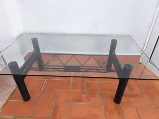 Mesa de centro cristal y metal negra