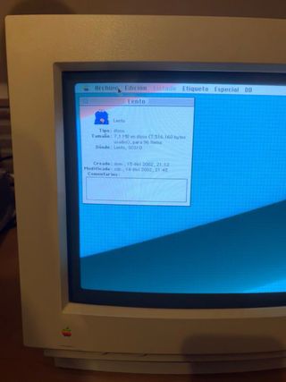 Macintosh Centris 610 + Monitor + Trackball