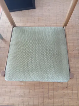 Silla vintage madera y tela estilo escandinavo