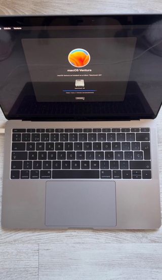 MacBook Pro 13 2017 + Accesorios Apple
