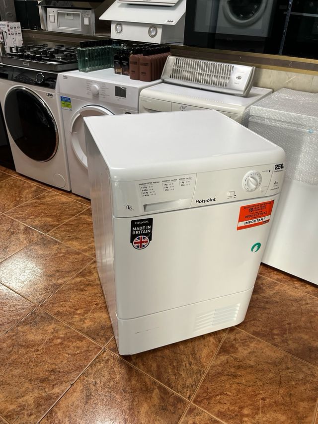 ️ **SECADORA CONDENSACIÓN HOTPOINT AQUARIUS - 8KG*