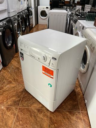 ️ **SECADORA CONDENSACIÓN HOTPOINT AQUARIUS - 8KG*
