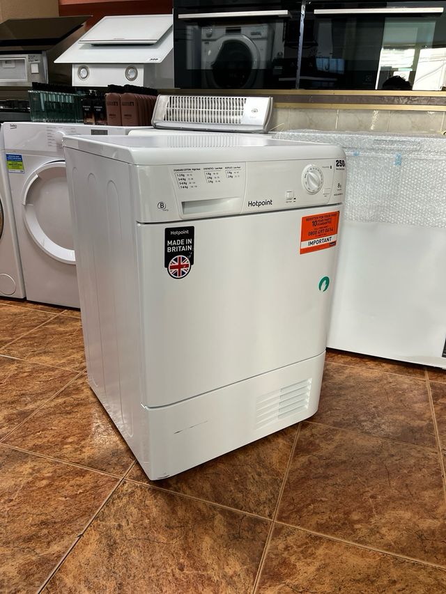 ️ **SECADORA CONDENSACIÓN HOTPOINT AQUARIUS - 8KG*