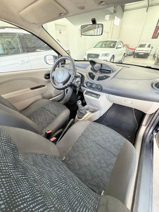 Renault Twingo Authentique3 1.2 16v eco2