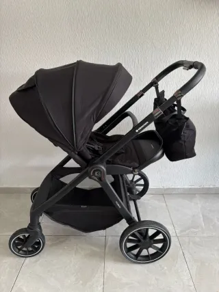Carro de bebé Kikka Boo negro