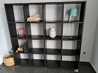 Estantería modular negra Ikea