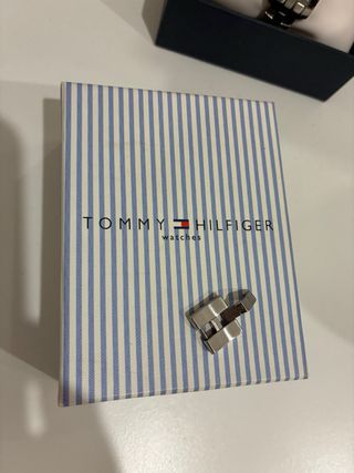 Reloj Tommy Hilfiger Plata y Blanco Nuevo