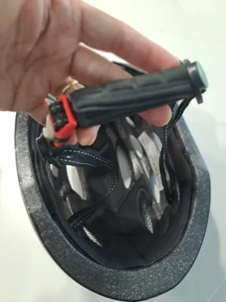 Casco MTB/Patin con Luz Trasera y delantera