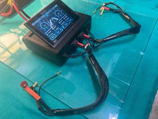 Caricabatterie TOOLKIT M8D Dual 800W cavi bilancia