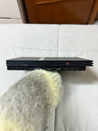 Sony PlayStation 2 PS2 Nera + accessori e 4 giochi