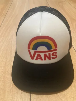 Gorra Vans Arcoíris Negra y Blanca