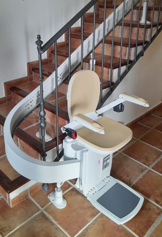 SILLA SALVAESCALERAS EN ASTURIAS