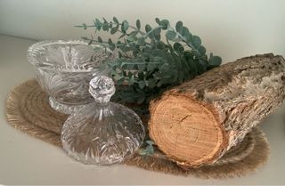 Bombonera de cristal tallado con tapa