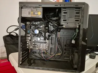 PC Ordenador 4GB RAM, 240GB SSD, Celeron 3GHz