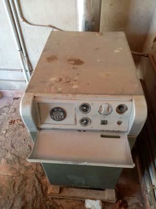 Caldera gasoil +depósito combustible+ 6 radiadores