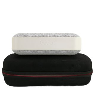 Beats Pill Plus A1680 con Estuche de segunda mano