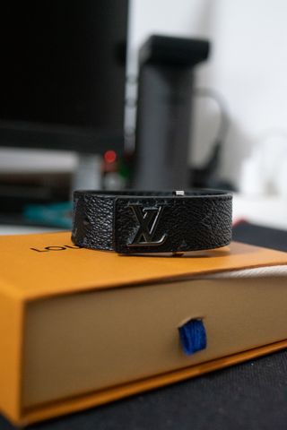 Brazalete Louis Vuitton Slim Negro