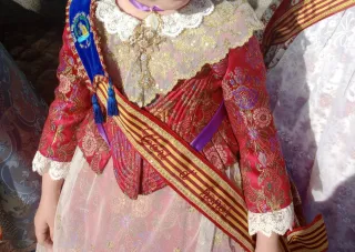 Traje de Fallera Niña 7 años aproximadamente