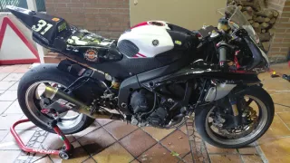 Yamaha r6 2008 circuito full