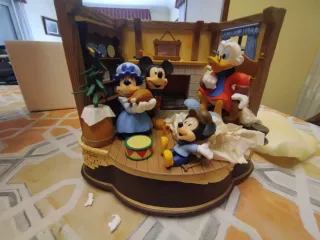 Caja de Música Disney Cuento de Navidad