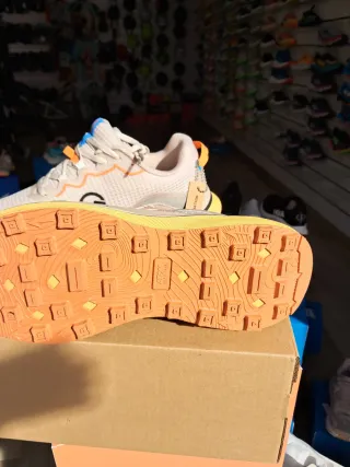 Zapatillas Atom Terra Max Beige/Naranja