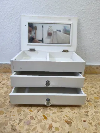 Joyero de madera para restaurar