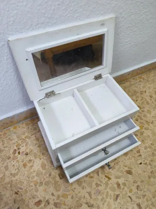 Joyero de madera para restaurar