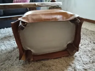 Puff de piel  Cuero desgastado