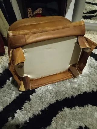 Puff de piel  Cuero desgastado