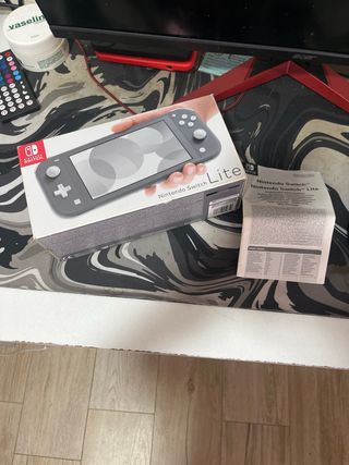 Nintendo Switch Lite Grigia + Accessori