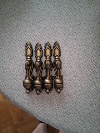 4 Tiradores de péndulo dorados