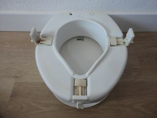 ASIENTO ELEVADOR INODORO
