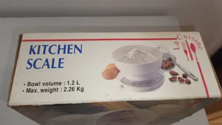 Báscula de cocina nueva