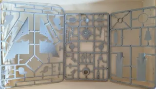 MAQUETA AVIÓN SU-11 DE AMODEL Esc: 1:72 Nuevo