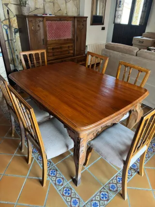 Mesa extensible de comedor de madera con 6 sillas