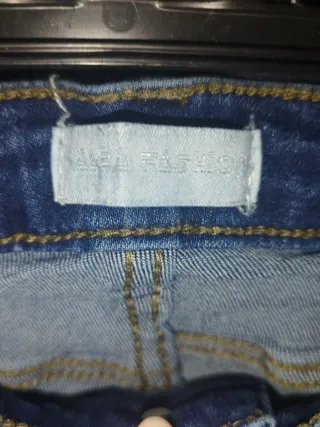 Jeans donna a zampa blu