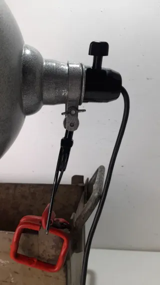 Lampada industriale a pinza metallo