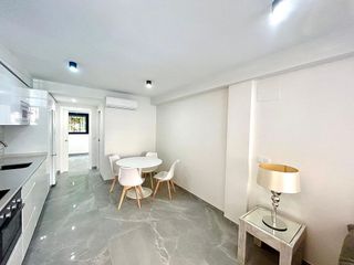 Piso en alquiler en Pineda en Sevilla