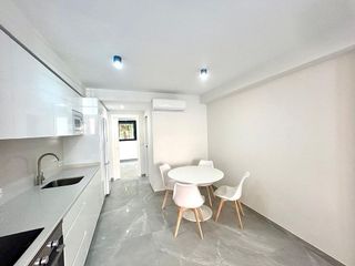 Piso en alquiler en Pineda en Sevilla