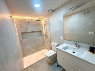 Piso en alquiler en Pineda en Sevilla