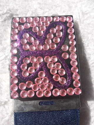 Cinture con decorazioni floreali e farfalle