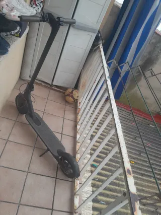 Patinete Eléctrico Negro xaiomi