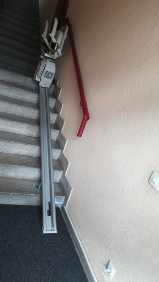 INSTALACIÓN SILLAS SALVAESCALERAS GIJÓN Y ASTURIAS
